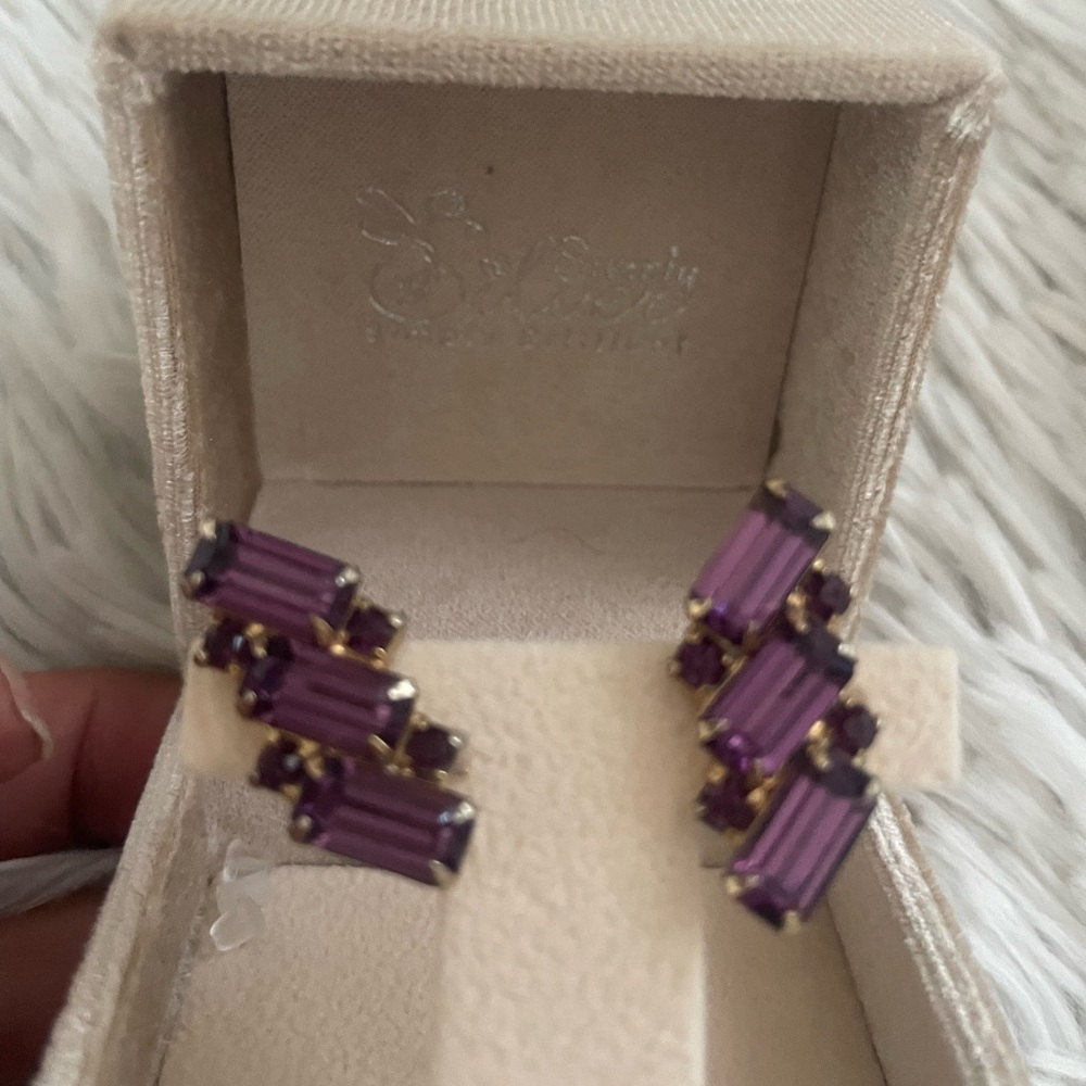 Vintage ladies earrings